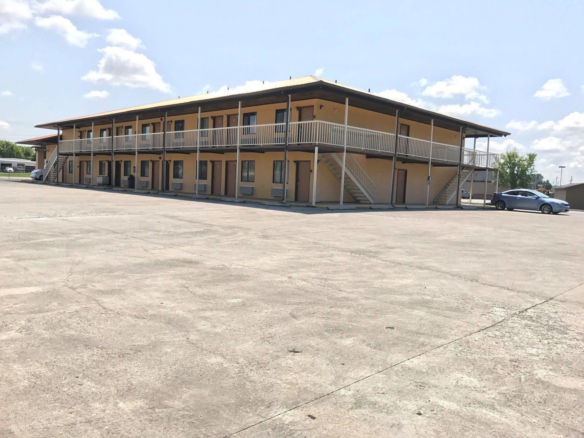 Motor Inns Of America Madisonville 外观 照片