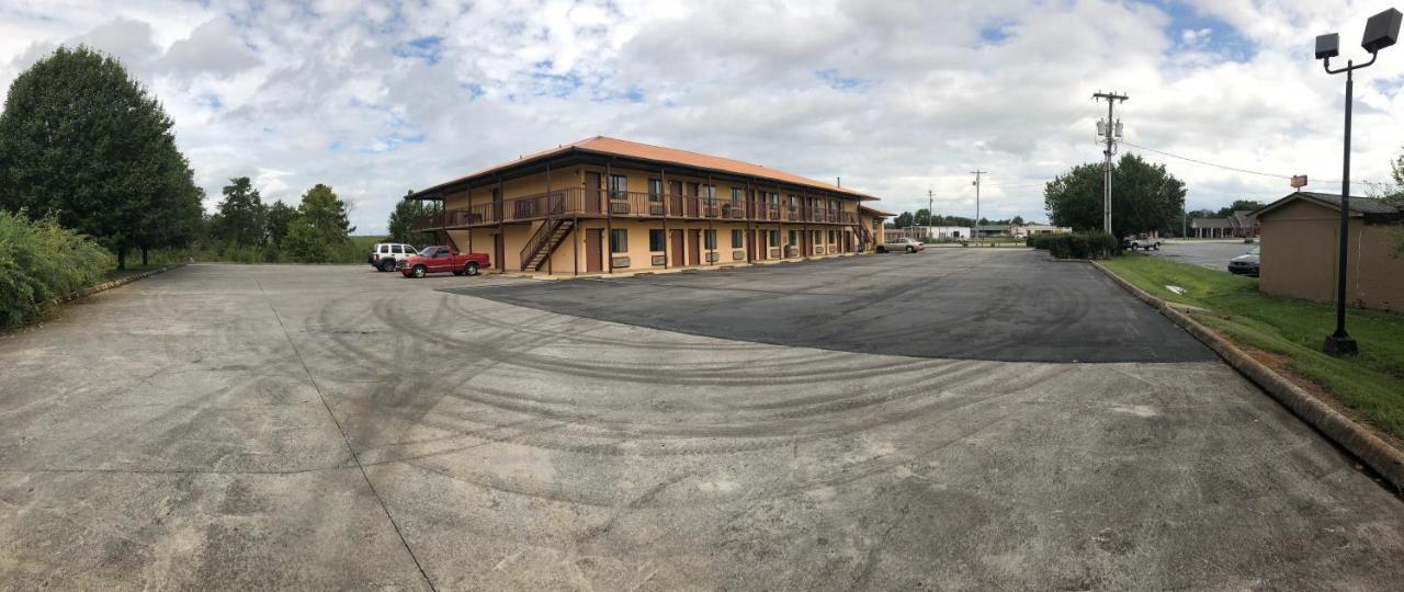 Motor Inns Of America Madisonville 外观 照片