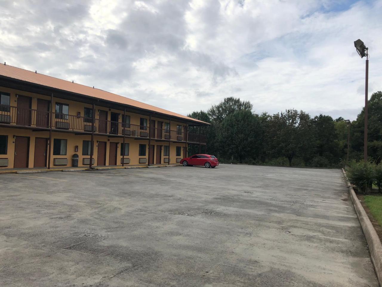 Motor Inns Of America Madisonville 外观 照片