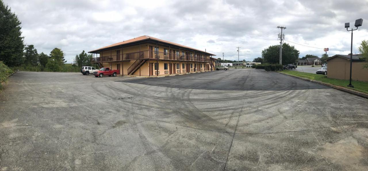 Motor Inns Of America Madisonville 外观 照片