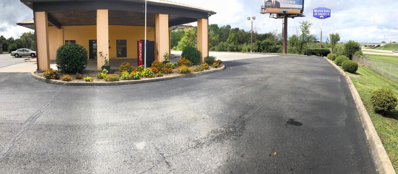 Motor Inns Of America Madisonville 外观 照片